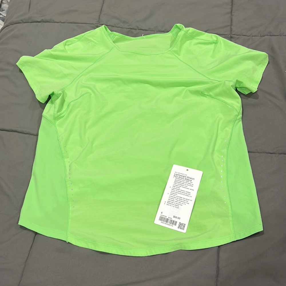 lululemon stretch run top
